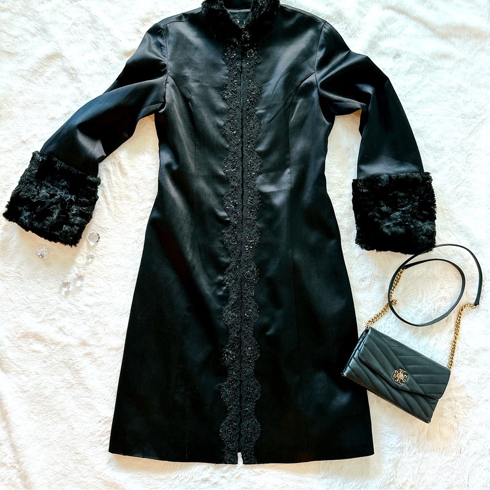 NWT Gorgeous Black Hype satin, beaded and faux fur coat. Size 10